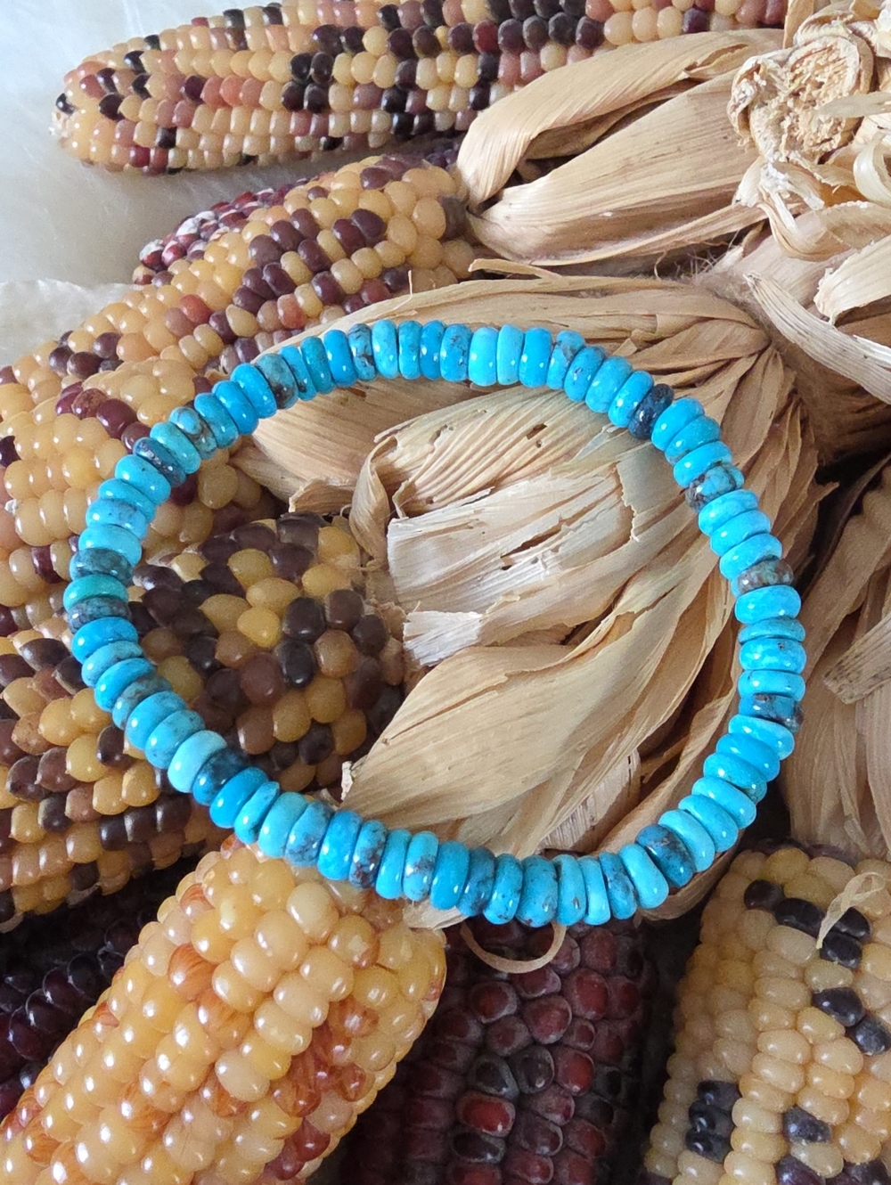 Gorgeous NWOT Native American Navajo Turquoise Bead Stretch Bracelet 💙🎁